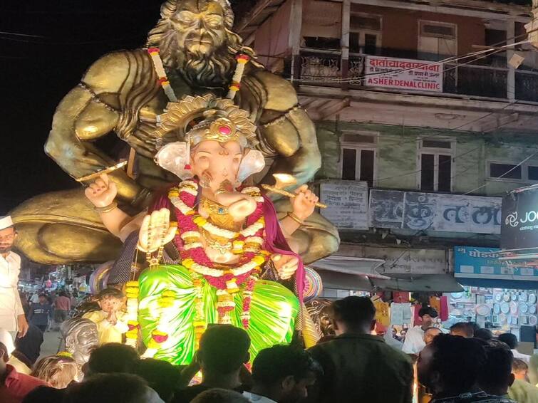 Nashik Latest News Ganesh Chaturthi 2023 Nashik Municipal Corporation waives fee of Rs 750 for Ganesha Mandals maharashtra news Nashik News : नाशिकच्या गणेश मंडळांना महापालिकेकडून मंडप शुल्कात दिलासा; 750 रुपयांचे शुल्क माफ, मनपाचा निर्णय 