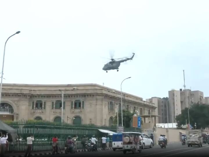 UP Assembly Mock Drill by nsg commando Through Indian Army Helicopter For Security ANN UP News: यूपी विधानसभा के ऊपर कई मिनटों तक मंडराता रहा सेना का हेलीकॉप्टर, लोगों की बढ़ गईं धड़कनें, जानें- पूरा माजरा