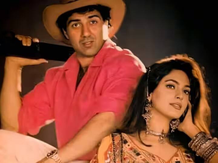 Sunny Deol Kissa: बॉलिवूड अभिनेता सनी देओलचा 'गदर 2' चित्रपट सुपर हिट ठरला आहे. पण जुही चावलासोबत तो एका चित्रपटात काम करताना मोठी दुर्घटना टळली होती.