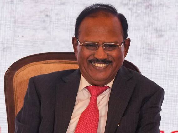 G20 Summit 2023: अरब अधिकारियों से बात करते वक्त क्यों खिलाखिला पड़े अजित डोभाल? G20 Summit 2023: अरब अधिकारियों से बात करते वक्त क्यों खिलाखिला पड़े अजित डोभाल?