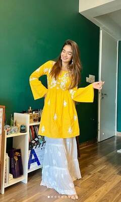 Anushka Sen: ਸੂਟ-ਸਲਵਾਰ 'ਚ ਨਜ਼ਰ ਆਈ ਅਨੁਸ਼ਕਾ ਸੇਨ, ਪਿਆਰੀ ਮੁਸਕਰਾਹਟ ਨੇ ਜਿੱਤਿਆ ਪ੍ਰਸ਼ੰਸਕਾਂ ਦਾ ਦਿਲ