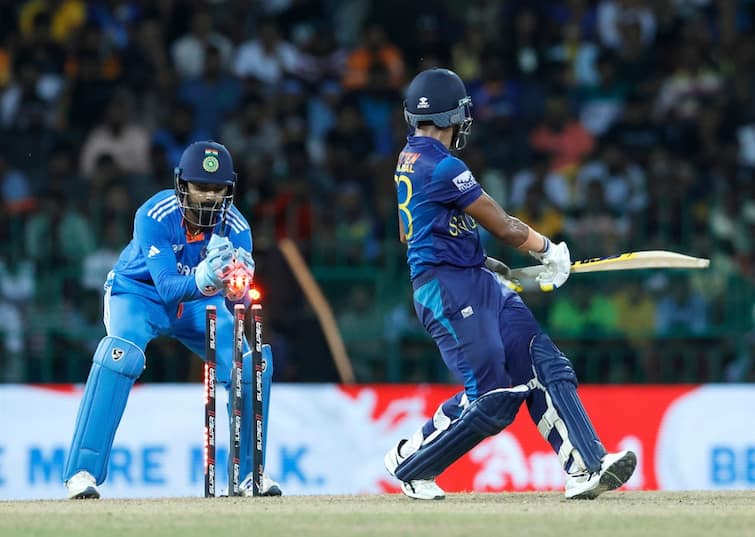 IND vs SL Asia Cup 2023 Match Highlights India Qualify For Final Beating Sri Lanka by 41 Runs Kuldeep Yadav भारताची आशिया चषकाच्या फायनलमध्ये धडक, श्रीलंकेला 41 धावांनी हरवले