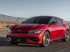Best Range Electric Cars: जबरदस्त रेंज के साथ भारत में मौजूद हैं ये इलेक्ट्रिक कारें, आप कौन सी खरीदना पसंद करेंगे?