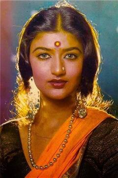 पति ने छोड़ा साथ...तलाक के बाद कार में बिताई रातें, बहुत दर्द से गुजरी है नीली आंखों वाली इस दिग्गज अभिनेत्री की जिंदगी