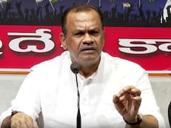 మంత్రి కేటీఆర్ ఓ బచ్చా, జగదీశ్వర్ రెడ్డి బావిలో దూకి చావు!: ఎంపీ కోమటిరెడ్డి ఘాటు వ్యాఖ్యలు