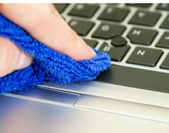 Tech Tips : या 5 पद्धतींनी घरच्या घरी लॅपटॉप स्वच्छ करा, पाहा