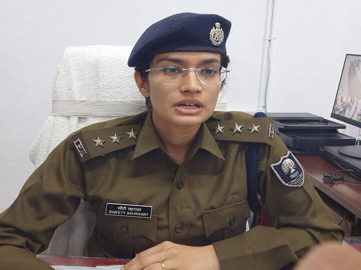 Nitish government transferred IPS officer Sweety Sehrawat who clashed with former governor and Congress leader Nikhil Kumar Bihar News: पूर्व राज्यपाल व कांग्रेस नेता से 'भिड़ने' वाली IPS अफसर का हुआ ट्रांसफर, नीतीश सरकार ने बुलाया पटना