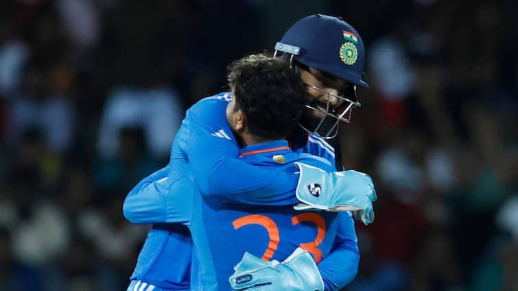Asia Cup 2023: KL Rahul clams he has difficulties picking Kuldeep Yadav after India beat Sri Lanka in Super 4 Asia Cup 2023: 'আমি নিজেও ওর বল বুঝি না', শ্রীলঙ্কা ম্যাচের পর কুলদীপ প্রসঙ্গে অকপট রাহুল