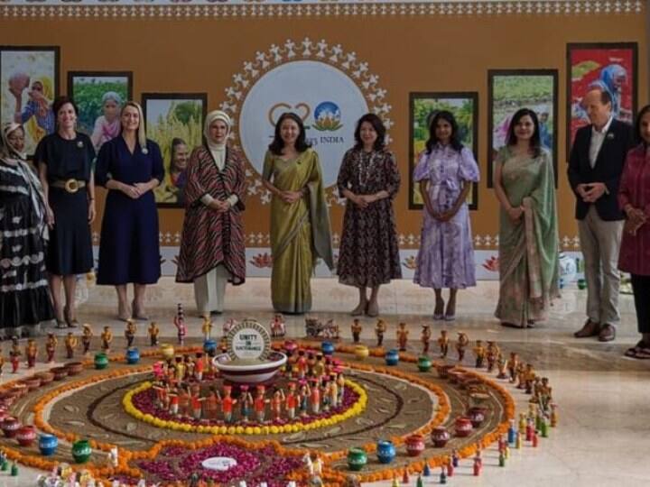 G20 Summit Know G20 leaders wives suddenly planned to visit temples malls and Qutub Minar during summit ANN G-20 समिट: राष्ट्राध्यक्ष और उनकी पत्नियों ने अचानक बनाया मंदिर, मॉल और कुतुब मीनार जाने का प्लान, दिल्ली पुलिस ने दिया रिस्पॉन्स