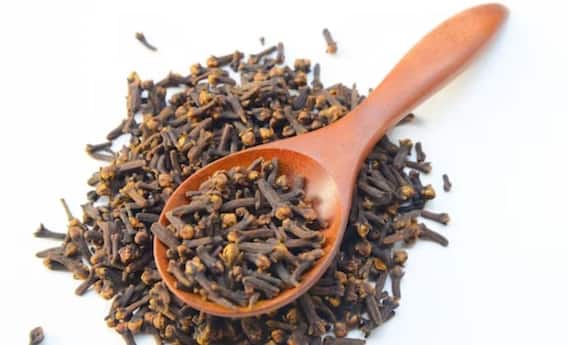 Benefits of Clove: From pain relief to skin rejuvenation, there is no dearth of properties in clove. Benefits of Clove: From pain relief to skin rejuvenation, there is no dearth of properties in clove.