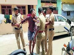 மது போதையில் பள்ளிக்குள் புகுந்து ஆசிரியையை பிளேடால் கிழித்தவர் கைது - பெரியகுளத்தில் பரபரப்பு