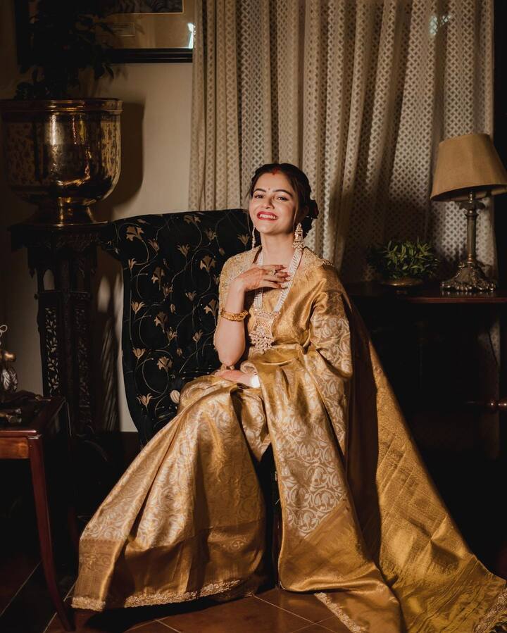 टीवी की बोल्ड एक्ट्रेस रुबीना दिलैक आज किसी पहचान की मोहताज नहीं है. टीवी शो ‘शक्ति: अस्तित्व के एहसास’ से पूरे देश का दिल जीतने वाली रुबीना मुंबई में एक आलीशान घर में अपने पति के साथ रहती हैं.