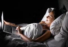 Health Tips : जे लोक रात्री उशिरापर्यंत जागे राहतात त्यांना मधुमेहाचा धोका असतो, पाहा