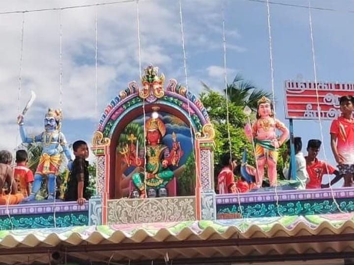 குளித்தலை அருகே மகா மாரியம்மன் கோயில் கும்பாபிஷேக விழா கோலாகலம்