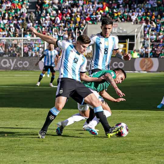 মেসিকে ছাড়াই বড় জয় আর্জেন্তিনার