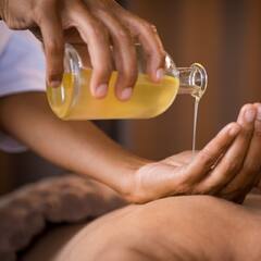 Oil Massage: ਕੀ ਤੁਹਾਨੂੰ ਵੀ ਰਾਤ ਨੂੰ ਨੀਂਦ ਨਹੀਂ ਆਉਂਦੀ, ਤਾਂ ਅਪਣਾਓ ਇਹ ਤਰੀਕਾ