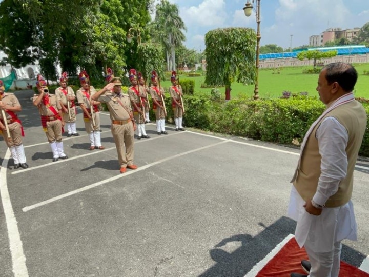 Lok Sabha Elections 2024: डिप्टी सीएम केशव मौर्य का विपक्ष पर तंज, कहा- 'I.N.D.I.A गठबंधन में एक अनार सौ बीमार वाली हालत