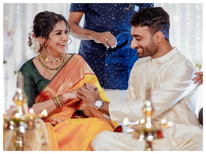 Malayalam actor Meera Nandan on Wednesday announced her engagement with Sreeju - a London-based accountant. She also posted a series of pictures from her big day on her Instagram.