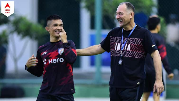 Sunil Chhetri to lead makeshift football side to Asian Games as most players selected initially not released by ISL clubs Asian Games 2023: অধিনায়ক সুনীলই, সন্দেশ-গুরপ্রীতকে ছাড়ল না ক্লাব, এশিয়ান গেমসের দলে কারা সুযোগ পেলেন?