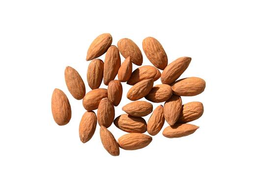 Benefits of Almonds: Almonds help in eliminating the problem of dandruff, there are many other benefits too. Benefits of Almonds: Almonds help in eliminating the problem of dandruff, there are many other benefits too.