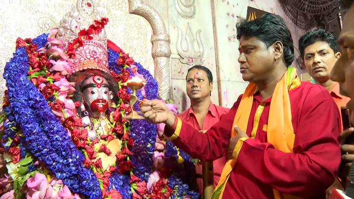 অনেকে আবার এই তিথিকে বলেন কৌশী অমাবস্যা। যে কোনও শুভ কাজে ব্যবহৃত হয় কুশ। এই দিনে সেই কুশ কাটা হয়। তাই একে কৌশী অমাবস্যাও বলে।