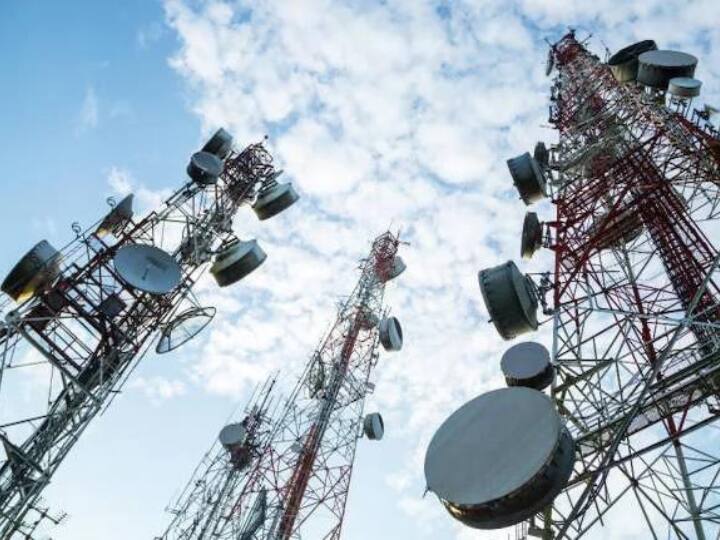 TRAI says telecom Operators have to refund overcharged amount to users in three months ग्राहकों को 3 महीने के भीतर हर हाल में टेलीकॉम कंपनियों को लौटाना होगा ओवरचार्ज अमाउंट, सालाना ऑडिट जरूरी