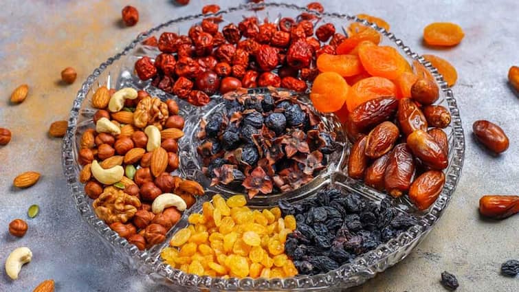 know In Health Tips Of Soaked Dry Fruits Benefits Know In Detail Marathi News Soaked Dry Fruits Benefits : 'हे' 5 ड्रायफ्रुट्स  नियमीत खा भिजवून, शरीराला मिळतील द्विगुणीत फायदे