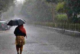 Maharashtra Rain News Heavy rain warning in the Maharashtra today Maharashtra Rain : राज्यात आज जोरदार पावसाचा इशारा, 'या' भागात पावसाचा 'यलो अलर्ट'