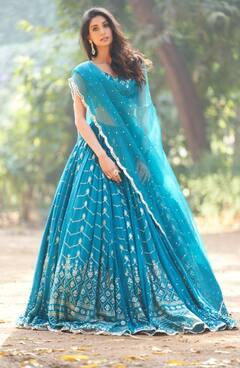 Paloma Dhillon, All Set To Shine In These Mesmerising Ensembles In Her Upcoming Film Dono