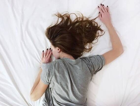 Sleep Tips: No Sleep! Are you making these mistakes while sleeping? Sleep Tips: No Sleep! Are you making these mistakes while sleeping?