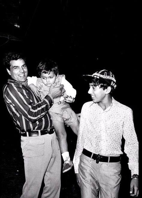 ਜਿਸ ਤੋਂ ਬਾਅਦ ਸੰਨੀ ਦਿਓਲ ਨੇ ਫਿਲਮ ਦੇ ਨਿਰਦੇਸ਼ਨ ਦੀ ਜ਼ਿੰਮੇਵਾਰੀ ਸੰਭਾਲੀ।