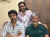 Vijay Latest Photo : ‘ரத்தமாரே ரத்தமாரே… என்ன பெத்ததாரே..’ அப்பா அம்மாவுடன் நடிகர் விஜய்!