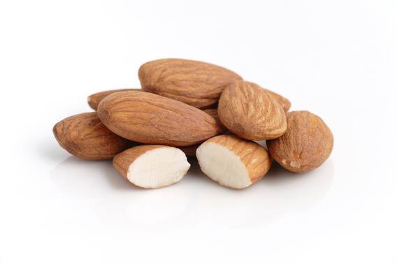 Benefits of Almonds: Almonds help in eliminating the problem of dandruff, there are many other benefits too. Benefits of Almonds: Almonds help in eliminating the problem of dandruff, there are many other benefits too.