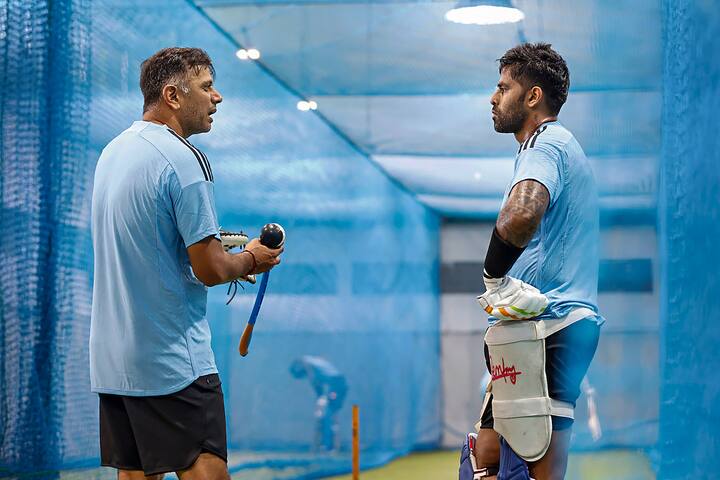 ৫৩টি টি-টোয়েন্টি ম্যাচে ১৮৪১ রান রয়েছে স্কাইয়ের। রয়েছে ৩টি সেঞ্চুরি। ১৭২-এরও বেশি স্ট্রাইক রেট রেখে রান করেছেন তিনি।