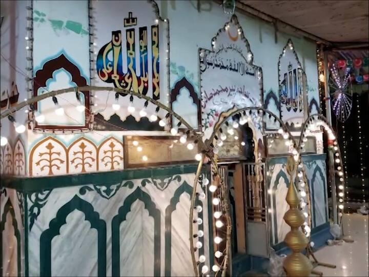 राज्याचे महसूल मंत्री राधाकृष्ण विखे पाटील यांची मुख्यमंत्रीपदाचे दावेदार म्हणून जोरदार चर्चा होती. नगरमध्ये तसे बॅनरही लागले होते.