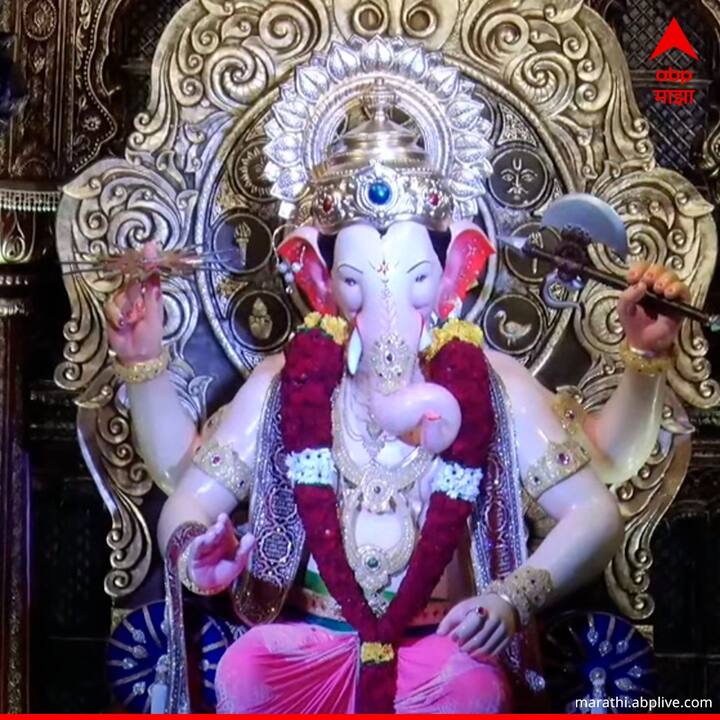 यावेळी शिवाजी महाराजांचा काळ हा नृत्याविष्कार करत सादर करण्यात आला.