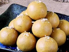 Ganesh Chaturthi Recipes : गणेश चतुर्थीपासून 10 दिवस बाप्पाला अर्पण करा 'हे' नैवेद्य, विघ्नहर्ता होतील प्रसन्न