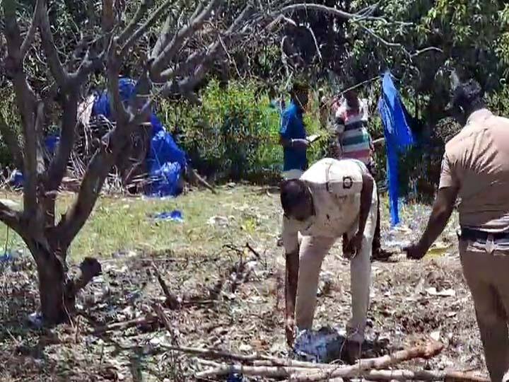 Dindigul news two persons accident in the manufacture of homemade explosives died on the spot in naththam TNN நத்தம் அருகே நாட்டு வெடி தயாரித்தபோது விபத்து -  உடல் சிதறி 2 பேர் உயிரிழந்த சோகம்