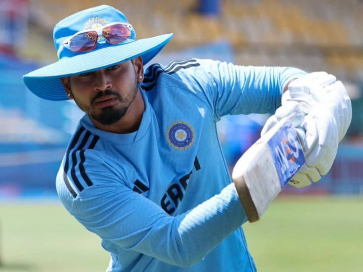 Shreyas Iyer's fitness is increasing problems for Team India before the ODI World Cup 2023 Shreyas Iyer: भारत को क्यों वर्ल्ड कप के लिए श्रेयस अय्यर का विकल्प तलाश लेना चाहिए?