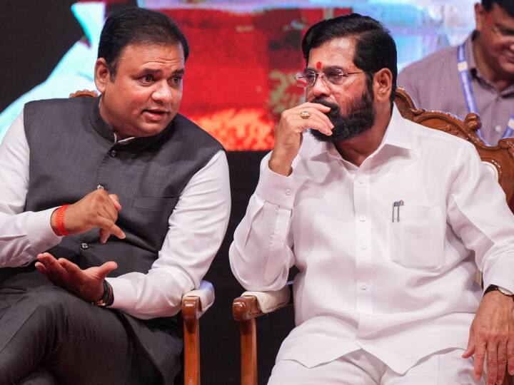 Shiv Sena MLAs Disqualification Case Rahul Narwekar Hearing in Vidhan Bhavan Eknath Shinde and Uddhav Thackeray Claim Shiv Sena: शिवसेना विधायकों की अयोग्यता मामले में राहुल नार्वेकर को उद्धव और शिंदे गुट ने दीं दलीलें, जानें कब है अगली तारीख