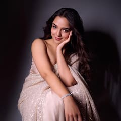 Ahsaas Channa Oozes Elegance In A Shimmery Saree