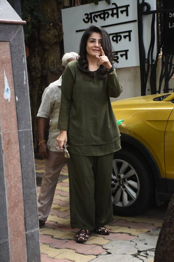 जाणून घ्या रवीना टंडनच्या चित्रपटांबद्दल...