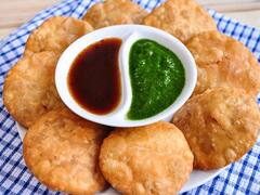 Khasta Kachodi: वीकेंड पर बनाएं खस्ता कचौड़ी, बच्चे हो जाएंगे खुश