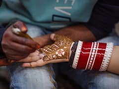 पति का दूसरी महिला के साथ रहना गलत नहीं; दिल्ली हाईकोर्ट ने किस आधार पर कही ये बात