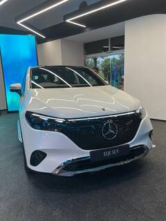 Mercedes Benz EQE: मर्सिडीज ने लॉन्च की EQE इलेक्ट्रिक एसयूवी, मिलेगी 10 साल की बैटरी वारंटी