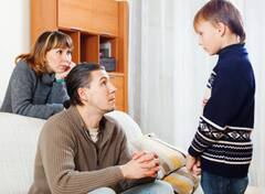 Parenting Tips : मुलांना सारखे रागवत असाल तर त्यांचे मानसिक आरोग्य बिघडू शकते, पाहा