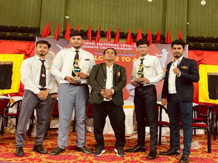 Satyam Trivedi and Rishu Raj residents of Jamui won 4 gold medals in National Karate Championship Bihar News: राष्ट्रीय कराटे चैंपियनशिप में बिहार के सत्यम त्रिवेदी और रिशु राज को मिले 4 स्वर्ण पदक, जमुई में खुशी की लहर