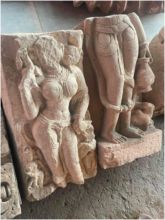 जिसके साथ जानकारी दी गई कि यह राम मंदिर निर्माण के दौरान हुई खुदाई में मिले हैं. जिन्हें श्रद्धालुओं को दर्शन के लिए मंदिर के म्यूजियम में रखा जाएगा.