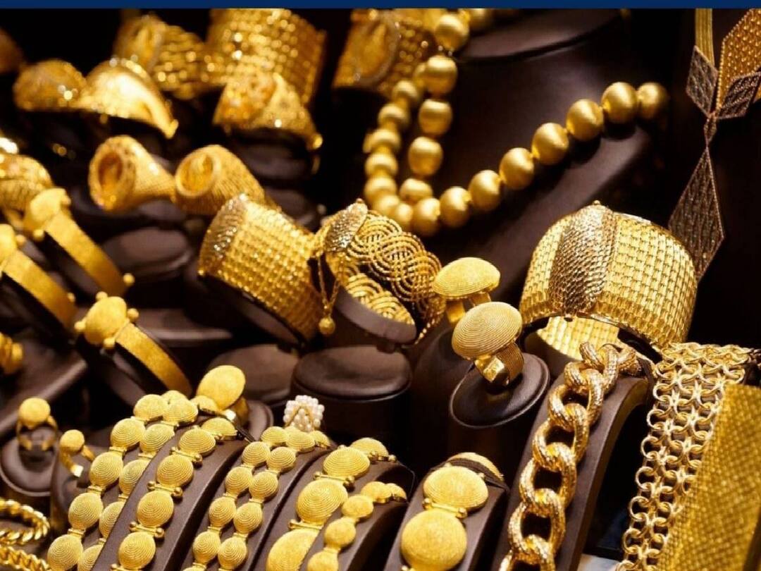 Latest Gold Silver: அதிரடியாக உயர்ந்த தங்கத்தின் விலை.. சவரனுக்கு 160 ரூபாய் உயர்வு.. இன்றைய நிலவரம் இதோ..