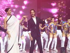 Shah Rukh Khan And Deepika Padukone Show Their Dance Moves On Jawan Song; See Pics Inside